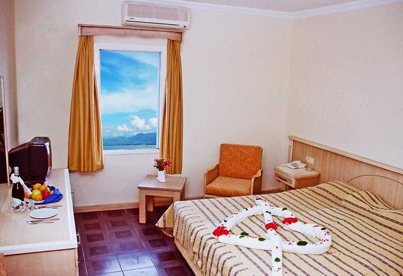 Chronos Beach Akyarlar Turgutreis Exterior photo